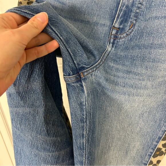 Madewell Classic Straight Jeans w/ Leopard Leg Stripe Size 26 - Picture 9 of 11